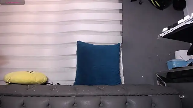 dirty 27cms online show from 02-06-26, 04:58