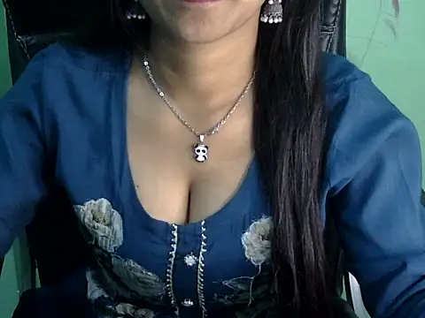 cute momo love online show from 03-16-26, 05:44