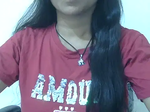 Snapshot of cute_momo_love chatting on 06-20-26, 06:18 cute momo love online show from 06-20-26, 06:18