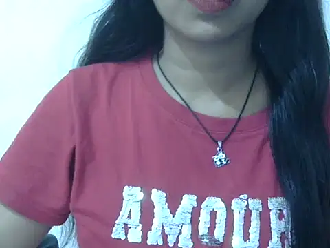 Snapshot of cute_momo_love chatting on 06-15-26, 05:18 cute momo love online show from 06-15-26, 05:18
