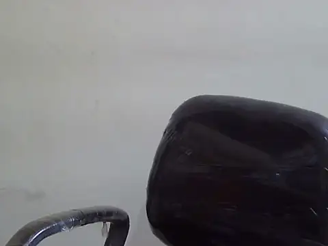 Snapshot of cute_momo_love chatting on 05-22-26, 05:38 cute momo love online show from 05-22-26, 05:38