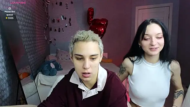 LuxuryLoverss online show from 03-13-26, 11:04