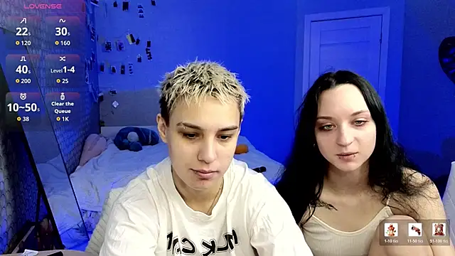 LuxuryLoverss online show from 04-18-26, 11:12