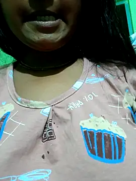 Snapshot of Turshaio chatting on 05-29-26, 11:44 Turshaio online show from 05-29-26, 11:44