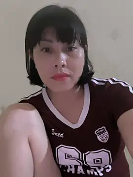 Snapshot of juicy-milu chatting on 06-08-26, 02:17 juicy-milu online show from 06-08-26, 02:17