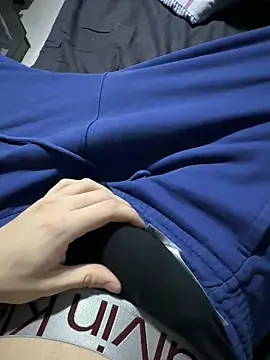 Vireontr1 online show from 02-26-26, 07:25