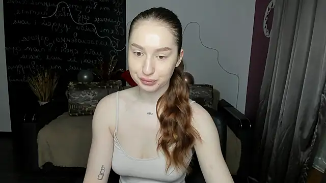 AlicaFoxis online show from 03-06-26, 06:47