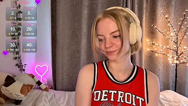 Marry Sornatiko online show from 05-18-26, 03:50