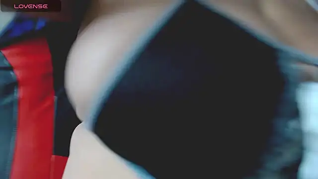 FranchescaSexy1 online show from 03-11-26, 09:42