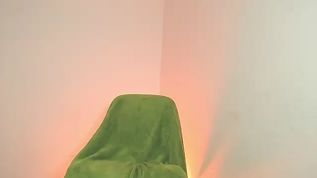 Snapshot of Holysh1t9 chatting on 02-26-26, 08:42 Holysh1t9 online show from 02-26-26, 08:42