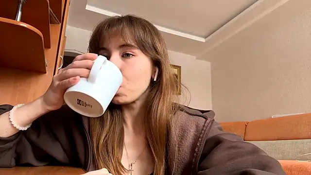 SerenaHawthorne online show from 03-03-26, 09:49