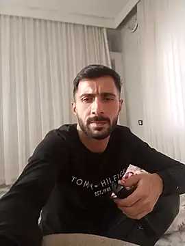 Snapshot of Serkan_2 chatting on 03-02-26, 01:40 Serkan 2 online show from 03-02-26, 01:40