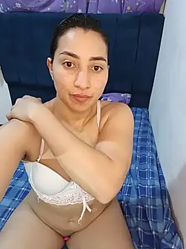 Snapshot of ANGELY_WET_JEET chatting on 06-23-26, 02:53 ANGELY WET JEET online show from 06-23-26, 02:53