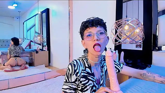 Calioperoux online show from 03-06-26, 08:59