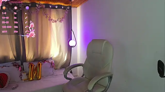Snapshot of NixieSterling chatting on 04-20-26, 07:37 NixieSterling online show from 04-20-26, 07:37