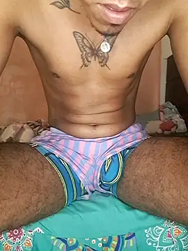 Snapshot of aron_yael chatting on 02-23-26, 12:17 aron yael online show from 02-23-26, 12:17