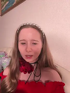 cutefoxieee online show from 05-16-26, 07:46