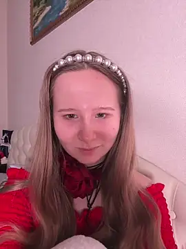 cutefoxieee online show from 05-17-26, 07:14