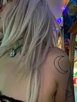 nightmar3doll online show from 04-15-26, 12:49