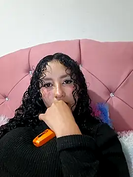 Snapshot of keylatiff chatting on 02-23-26, 10:21 keylatiff online show from 02-23-26, 10:21