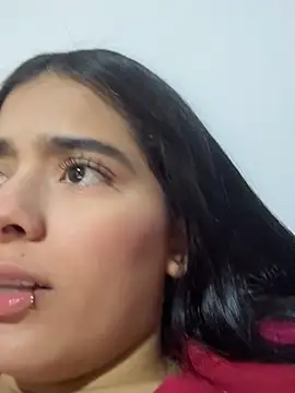 Snapshot of Isaa-queen chatting on 05-03-26, 02:16 Isaa-queen online show from 05-03-26, 02:16