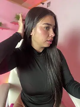 I Valentina online show from 04-15-26, 07:18