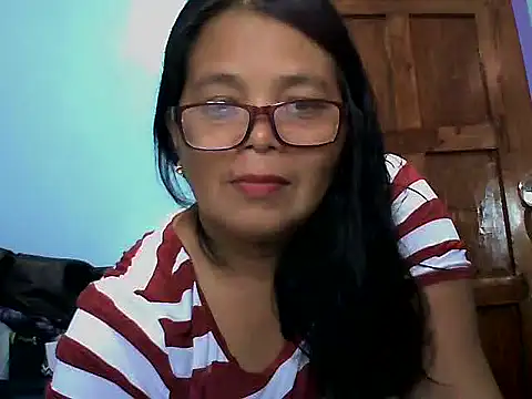 Flowerblossom123 online show from 04-06-26, 04:19