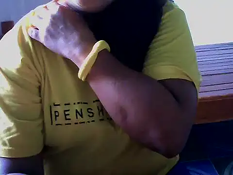 Flowerblossom123 online show from 04-15-26, 04:18