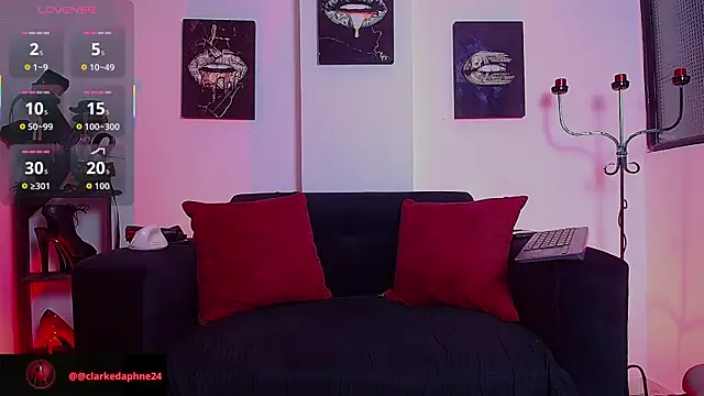 Daphne k online show from 06-18-26, 11:04