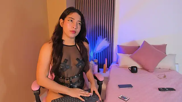 Snapshot of Holy_Lux chatting on 05-18-26, 11:26 Holy Lux online show from 05-18-26, 11:26