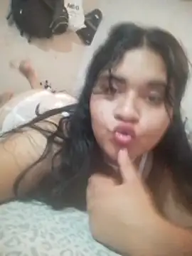 Snapshot of Orianamzn21 chatting on 03-15-26, 07:37 Orianamzn21 online show from 03-15-26, 07:37