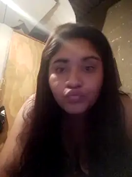 Snapshot of Orianamzn21 chatting on 02-23-26, 04:14 Orianamzn21 online show from 02-23-26, 04:14
