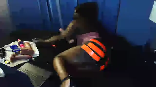 TsModestee online show from 02-23-26, 08:48