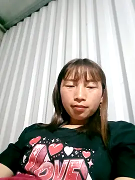 Snapshot of Xuka-xx chatting on 03-02-26, 03:30 Xuka-xx online show from 03-02-26, 03:30