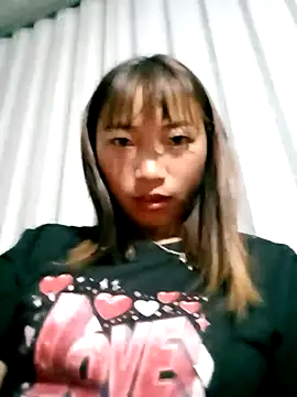 Snapshot of Xuka-xx chatting on 03-01-26, 05:24 Xuka-xx online show from 03-01-26, 05:24