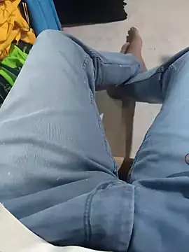 Snapshot of magicmovemen chatting on 02-26-26, 05:29 magicmovemen online show from 02-26-26, 05:29