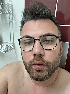 Snapshot of berkay977 chatting on 05-17-26, 01:27 berkay977 online show from 05-17-26, 01:27