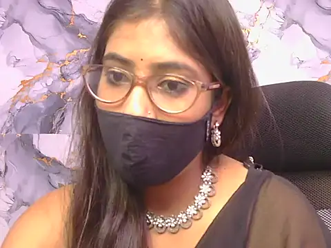 Snapshot of Aayesha-queen chatting on 06-05-26, 06:52 Aayesha-queen online show from 06-05-26, 06:52