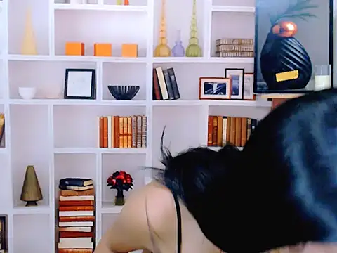 Snapshot of Queeny_Cassandra chatting on 05-19-26, 06:09 Queeny Cassandra online show from 05-19-26, 06:09