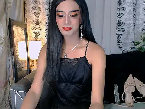 Snapshot of Queeny_Cassandra chatting on 07-22-26, 12:01 Queeny Cassandra online show from 07-22-26, 12:01