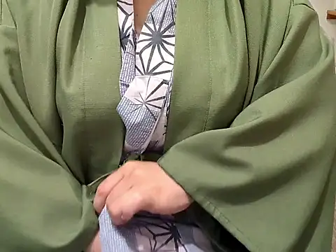 emi chan 7 online show from 06-10-26, 01:12