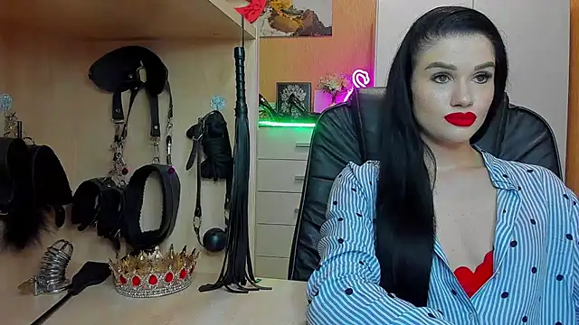 Snapshot of KristiTopxx chatting on 05-18-26, 06:01 KristiTopxx online show from 05-18-26, 06:01