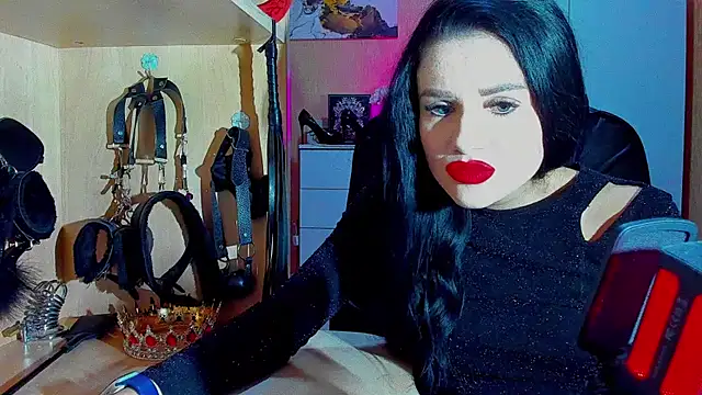 Snapshot of KristiTopxx chatting on 10-22-25, 08:30 KristiTopxx online show from 10-22-25, 08:30