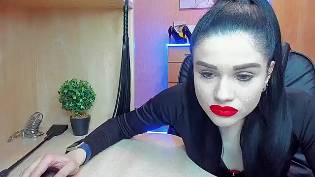 Snapshot of KristiTopxx chatting on 03-21-25, 05:23 KristiTopxx online show from 03-21-25, 05:23