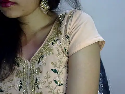 Neha Sharma2 online show from 04-13-26, 12:58