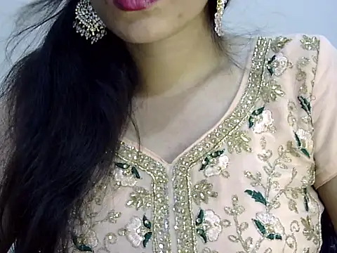 Neha Sharma2 online show from 04-12-26, 12:08