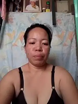 Snapshot of sweet_lhyn chatting on 03-12-26, 03:34 sweet lhyn online show from 03-12-26, 03:34