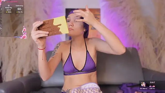 Snapshot of Amina_Hind chatting on 02-28-26, 03:00 Amina Hind online show from 02-28-26, 03:00