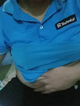 Snapshot of Milak6 chatting on 07-04-26, 11:49 Milak6 online show from 07-04-26, 11:49