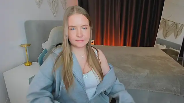 Arya Thomas online show from 03-26-26, 04:27